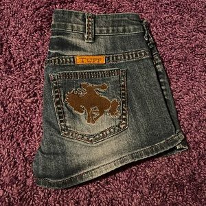Cowgirl Tuff Co Wild & Wooly Shorts 26
